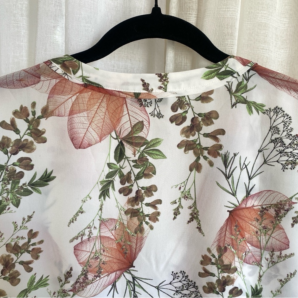 Orvis Women's 100% Silk Floral Button Up Blouse Size Large NEW - Picture 9 of 15